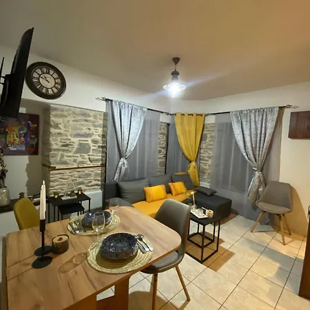 Little Square House Argalasti